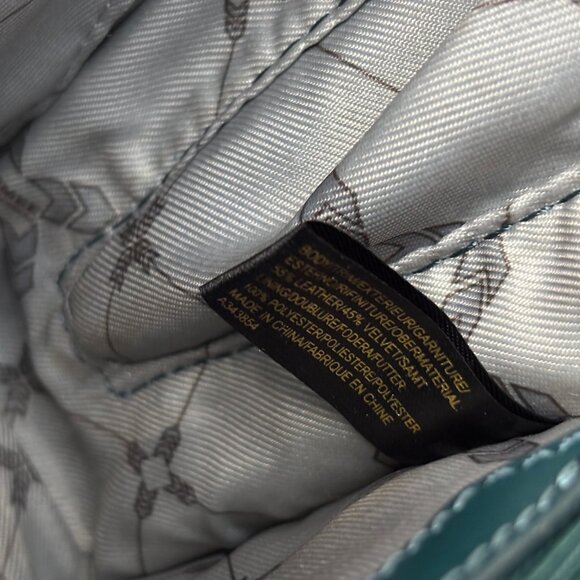 Aimee Kestenberg Velvet Mia Crossbody Bag Expandable Emerald Green - Picture 8 of 11